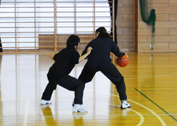 写真：パワードリブルの説明中