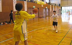 中村選手とパスの練習
