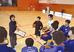 コーチによる位置取り指導