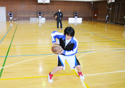 写真：しっかり止まりましょう