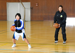 写真：基本姿勢の復習から始めます