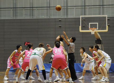 081108-01-tipoff.jpg